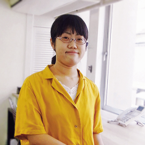 山田 美里